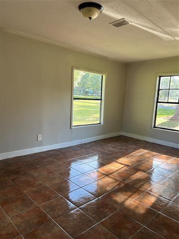 Building Photo - 1202 Pin Oak Pl