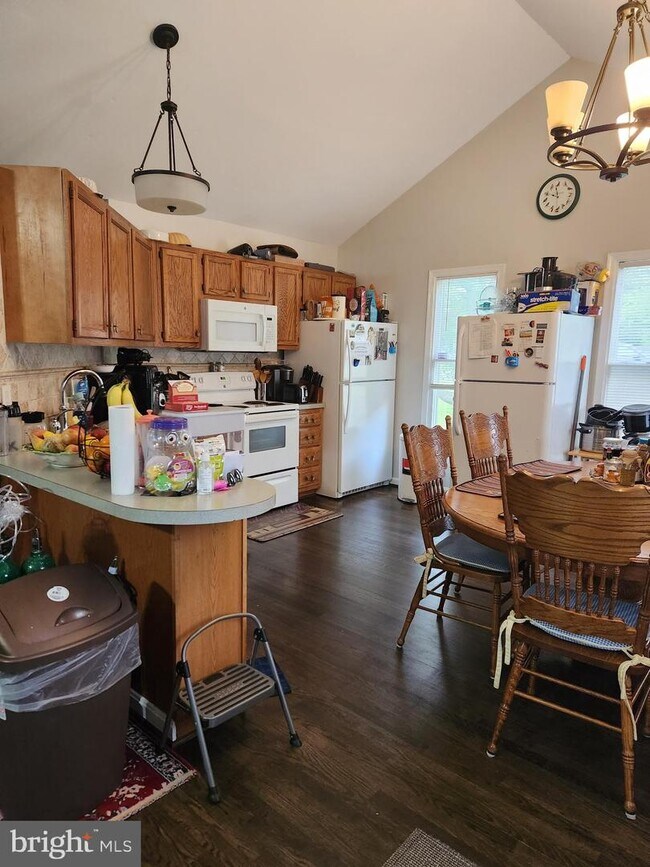 Building Photo - 11216 Meadfield Dr