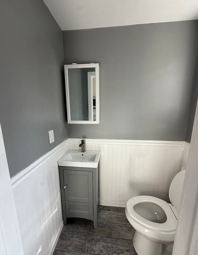 Foto del edificio - 1056 Hunterdon St