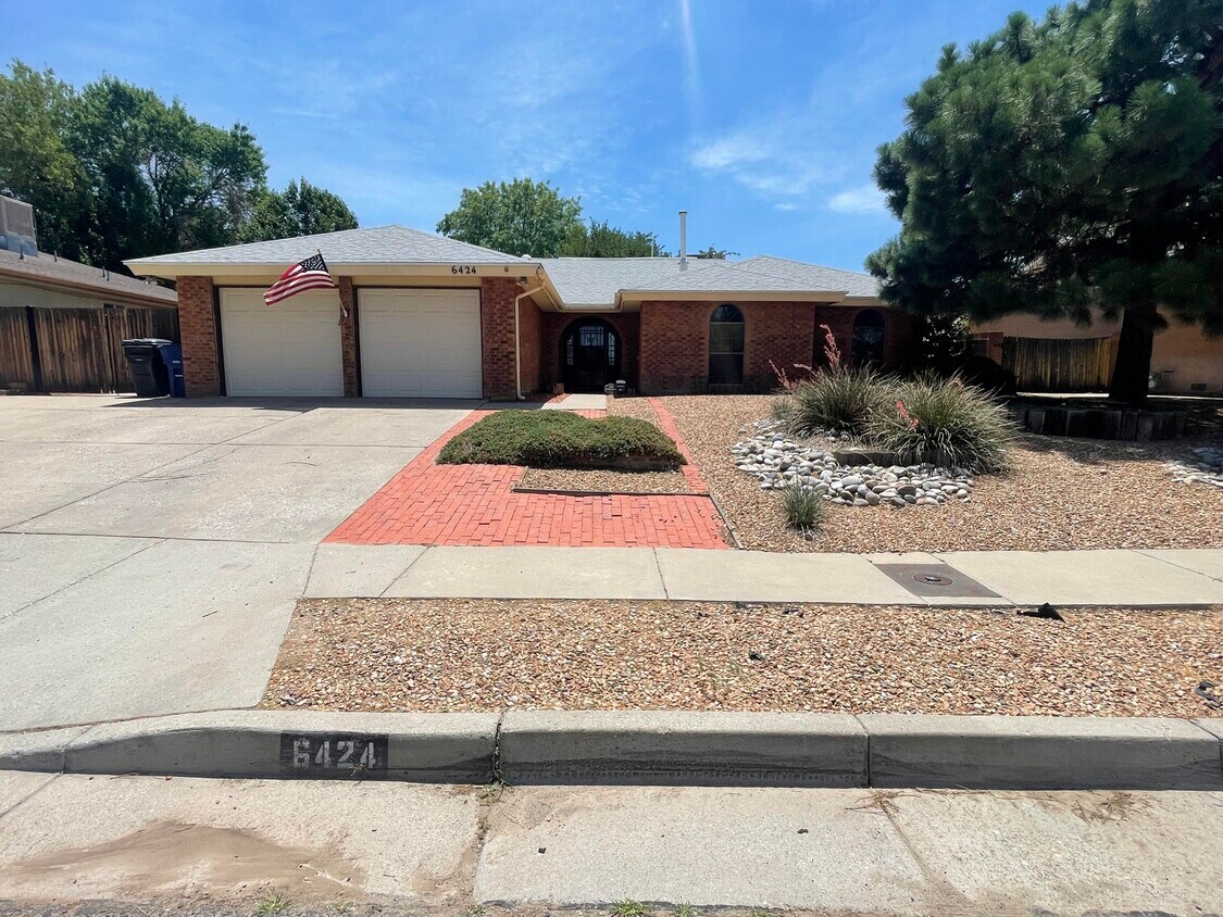 6424 Cranbrook St NE, Albuquerque, NM 87111 House Rental in