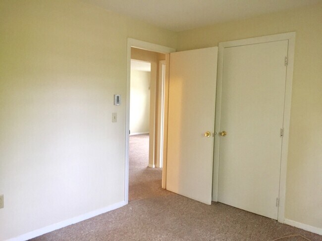 Foto del edificio - Garden Gates Apartment