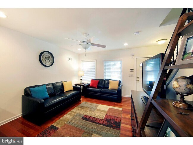 Foto del edificio - 2708 S 11th St