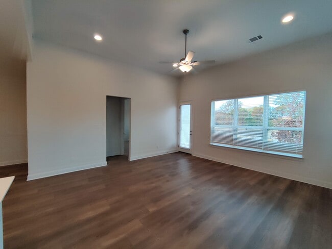 Living Room - 600 C-Bar Ranch Trl