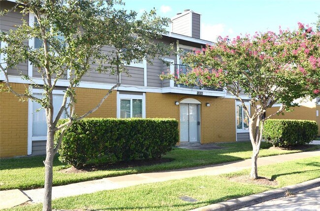 Building Photo - 12630 Ashford Meadow Dr