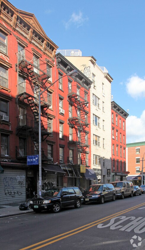 Primary Photo - 170 Avenue B