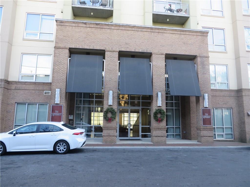 Primary Photo - 711 Cosmopolitan Dr NE