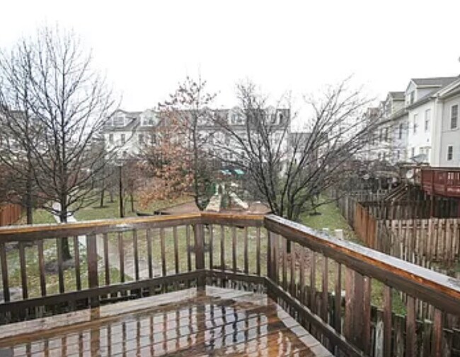 Building Photo - 7800 Colonial Springs Blvd