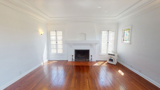 Foto del edificio - 10747 Ashton Ave