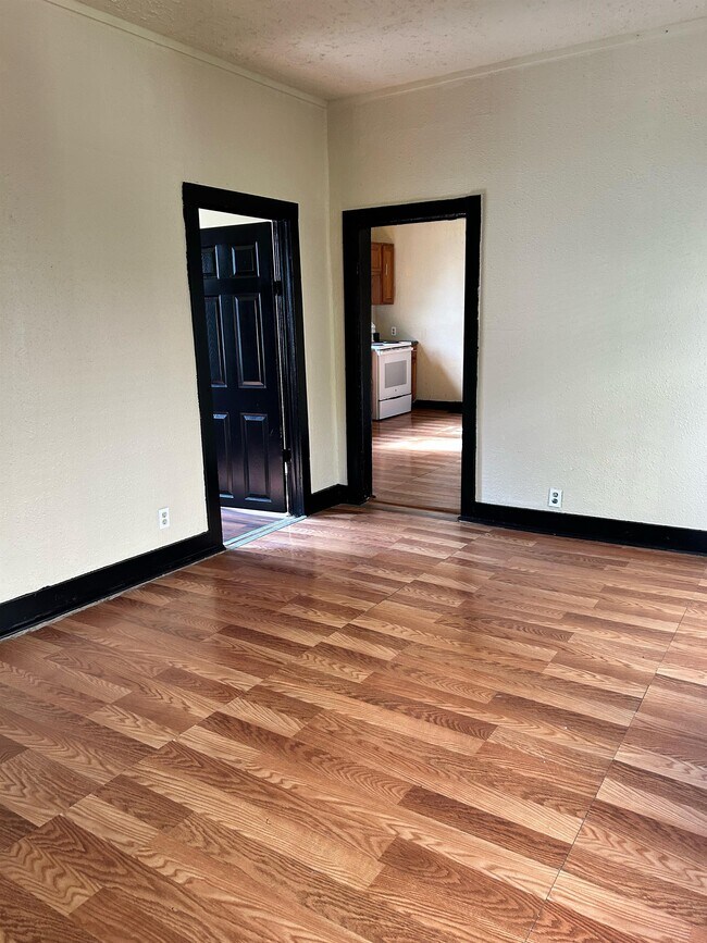 Foto del edificio - 713 Pendleton St