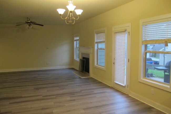 Building Photo - 2145 Harvest Ridge Cir NE