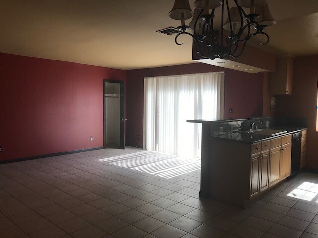 Primary Photo - 5252 Coldwater Canyon Ave