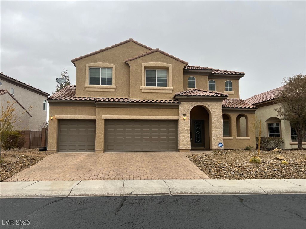 Primary Photo - 3668 Toscanella Ave