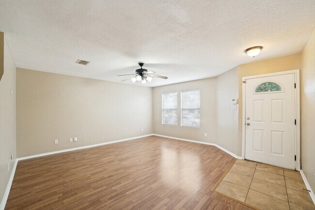Building Photo - 5426 Wincheap Dr