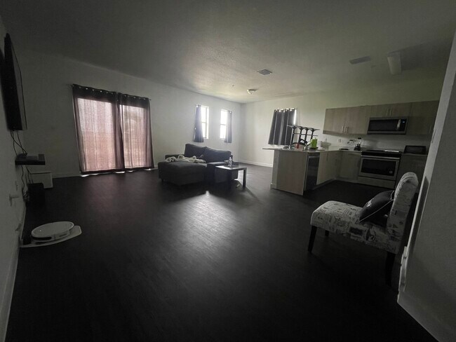 Foto del edificio - 15650 SW 136th St