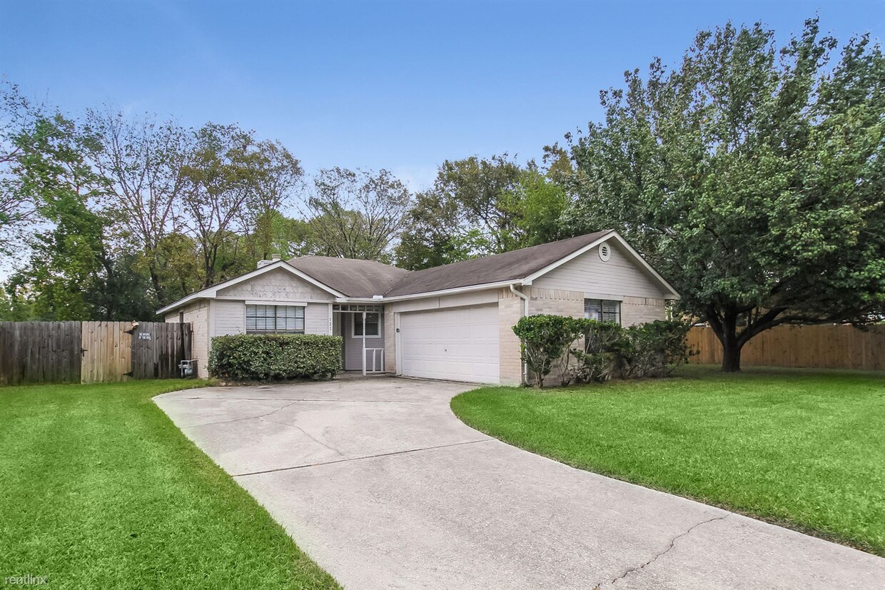 Primary Photo - 3 br, 2 bath House - 727 Northlawn Dr