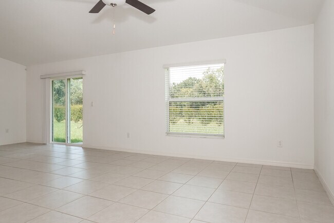 Foto del edificio - Lovely 3 Bedroom Home