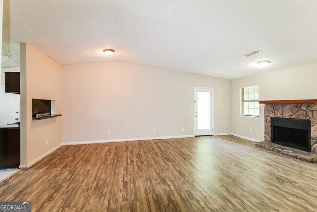 Building Photo - 5531 Mallard Trail