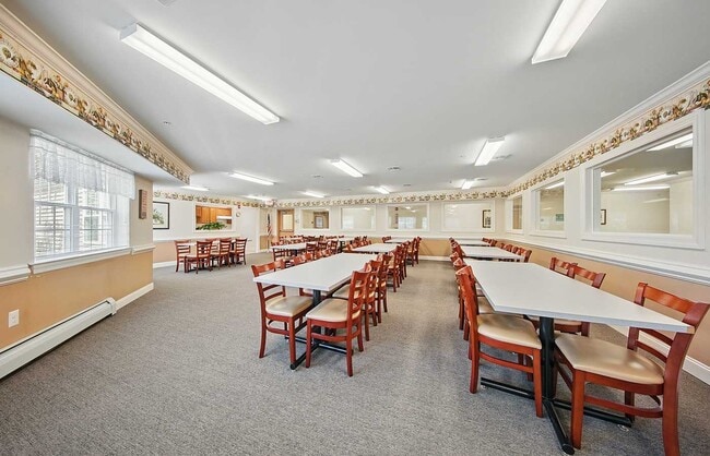 Building Photo - Amber Grove