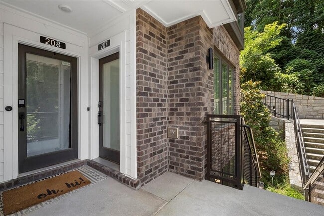 Building Photo - 371 Pratt Dr SE