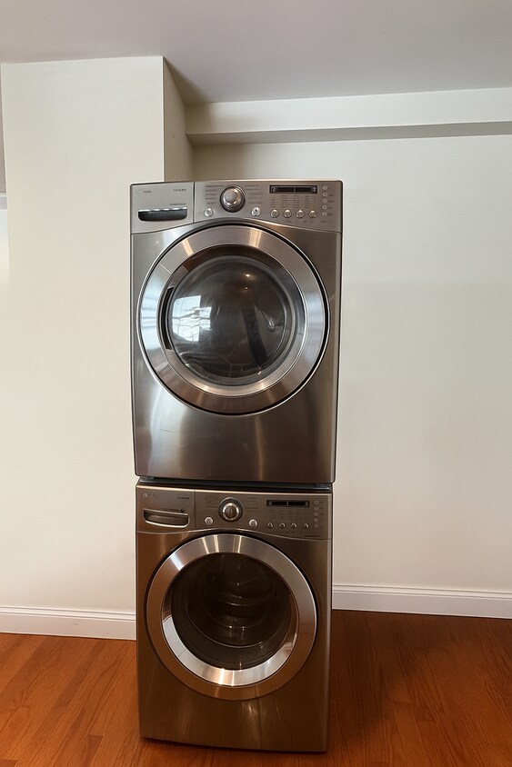 Primary Photo - Charming 3 Bedroom