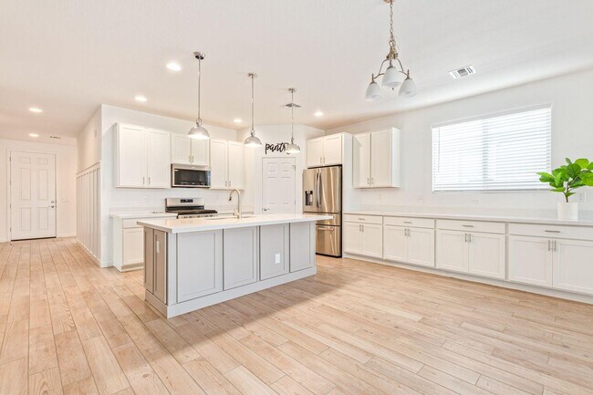 Foto del edificio - 10617 S 55th Dr