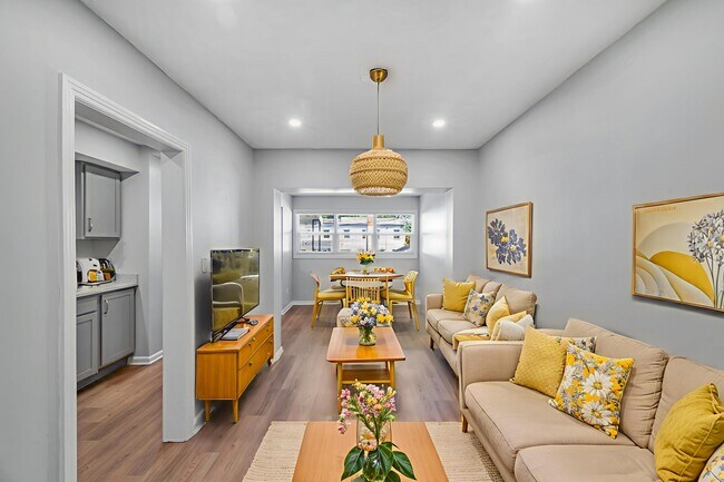 Building Photo - 3438 Baker St NE