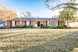Building Photo - 6926 Colfax Dr