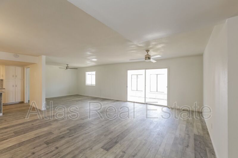 Foto principal - 4635 W Laurel Ln