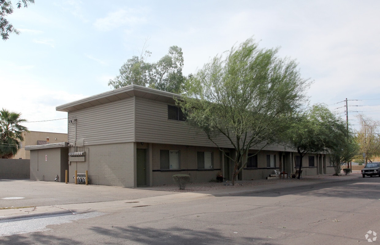 Building Photo - 1041 S Mariana St