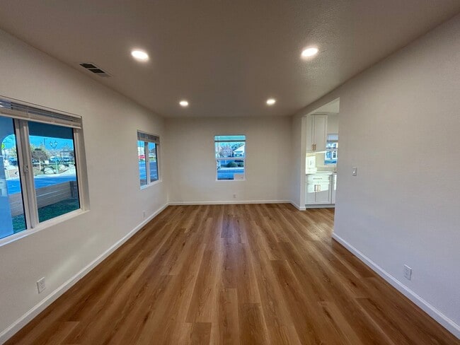 Foto del edificio - 6 W 23rd St