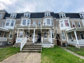 Building Photo - 256 W Jackson St