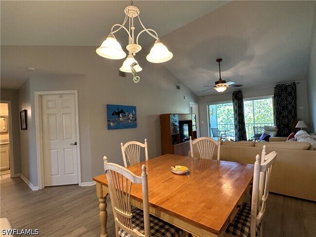 Foto del edificio - 5739 Whitaker Rd