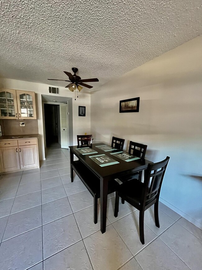 Building Photo - 2600 S Kanner Hwy