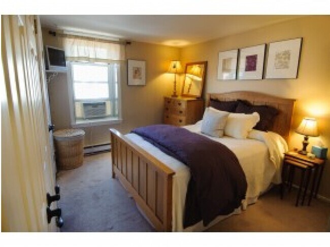 Building Photo - 80 Fleet St