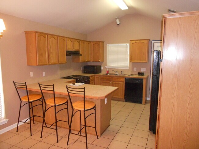 Foto del edificio - 1368 Harwich Dr