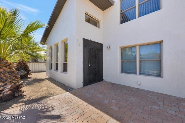 Foto del edificio - 1231 E Linden St
