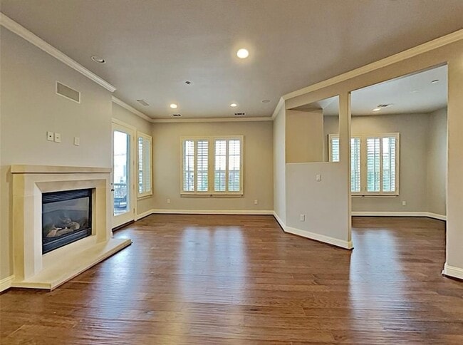 Building Photo - 4343 McKinney Ave