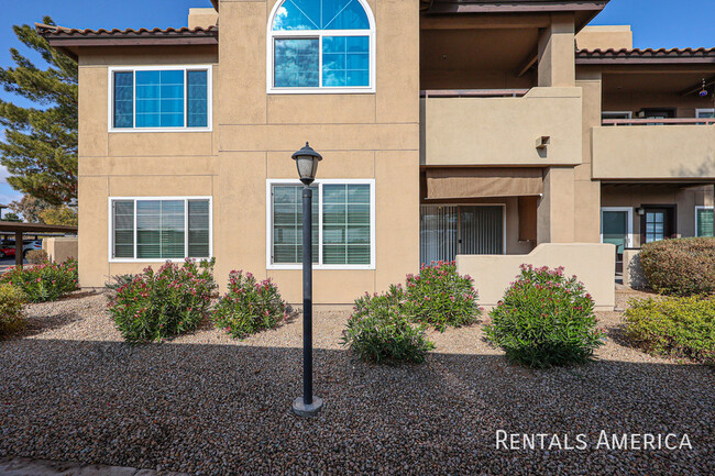 Foto del edificio - Beautiful Scottsdale Condo