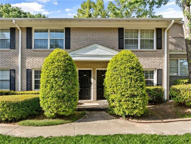 Foto del edificio - 2232 Dunseath Ave NW