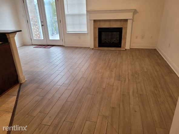 Building Photo - 2 br, 2.5 bath Townhome - 3489 Riverbend Cv