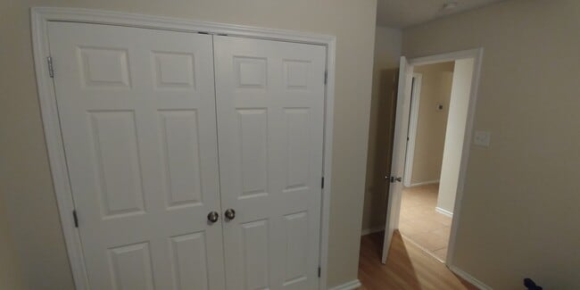 Building Photo - 7729 Ridge Mist Dr