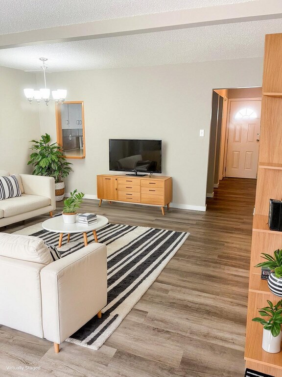 Photo du bâtiment - Thompson River Townhomes