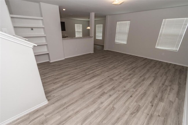 Building Photo - 24326 Treviso Gardens Dr