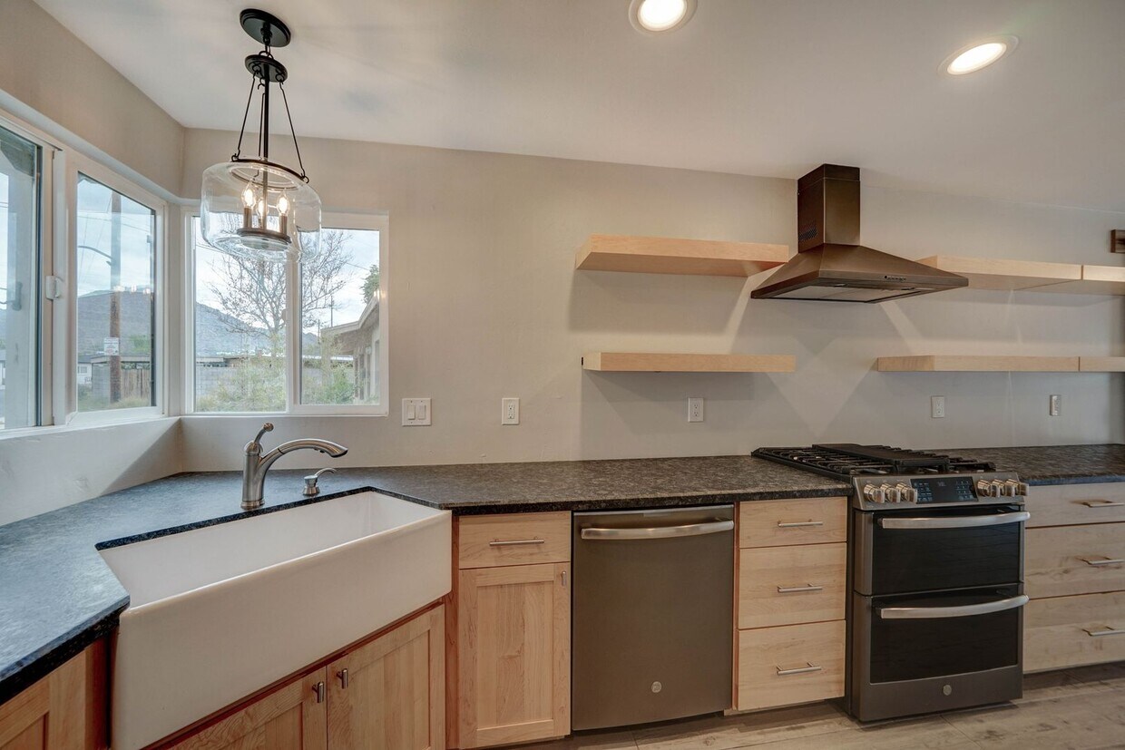 Primary Photo - COMING SOON! Recently Upgraded 3 Bed 2 Bat...