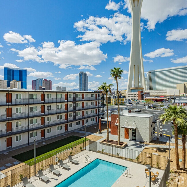 Building Photo - Courtyard 525