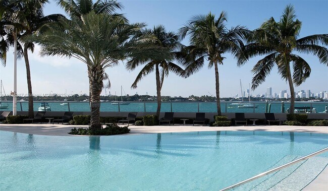 Foto del edificio - 1500 Bay Rd