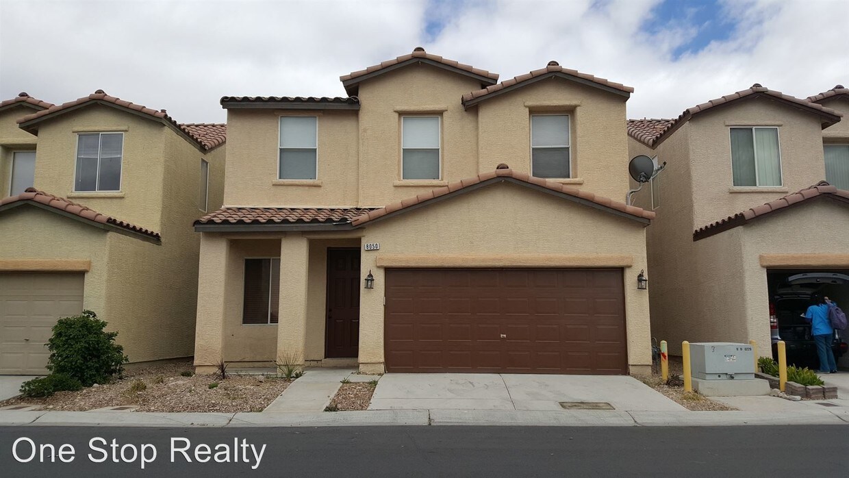 Foto principal - 8050 Imperial Treasure St