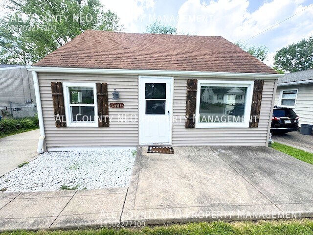 Foto principal - 3 Bedroom, 1 Bath SFH in Akron!