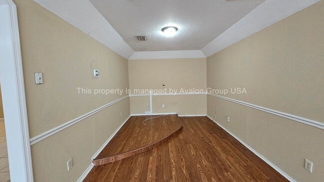 Foto del edificio - 7651 Gordean Rd
