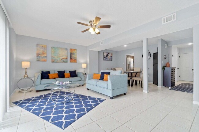 Foto del edificio - 216 Cloverdale Blvd